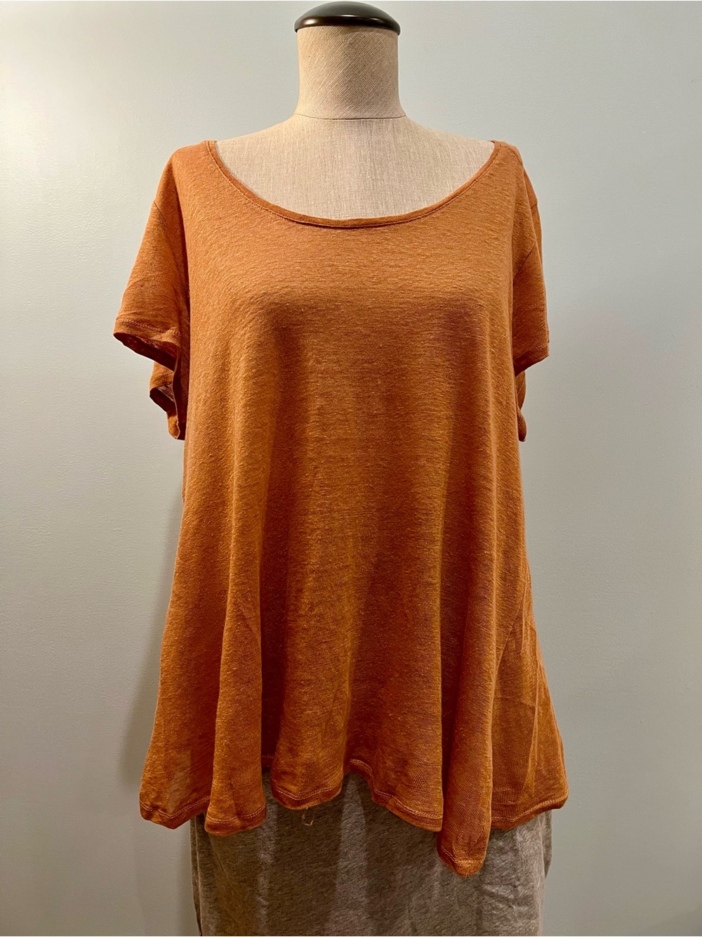 Monoprix Autre Ton Women's Relaxed Scoop Neck Top in Rust. Size 16